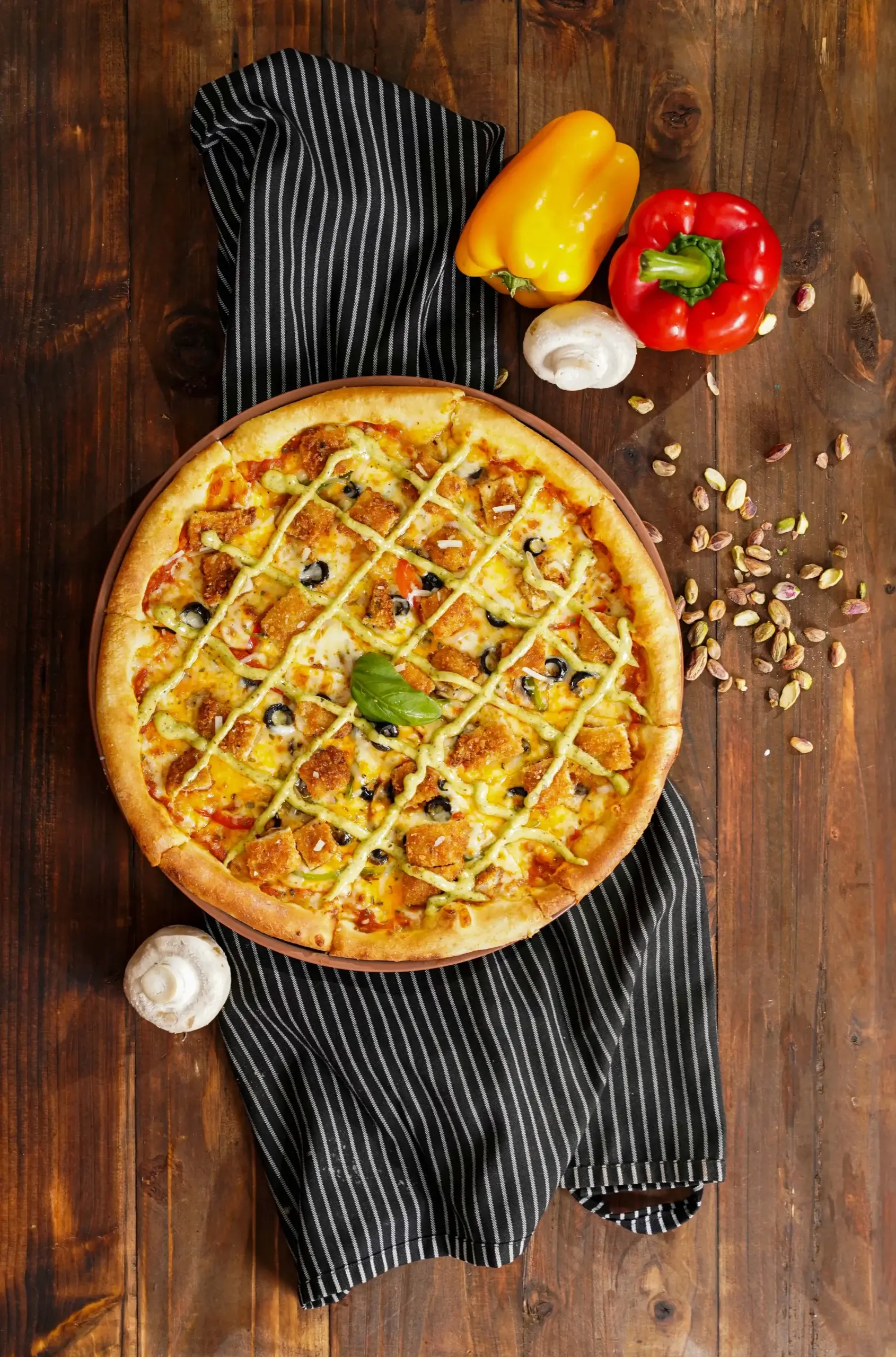 بيتزا الدجاج المقرمش